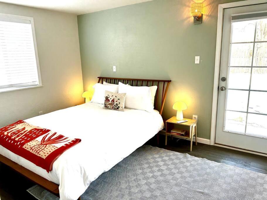 Fully Furnished, Serene Taos House Eksteriør bilde